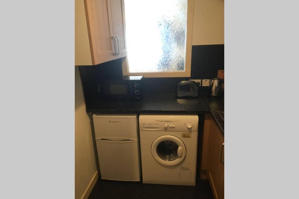 2 Bedroom Flat In Stornoway Town Centre Kültér fotó